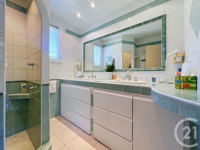 maison à vendre - 4 pièces - 77.0 m2 - BAGNOLS EN FORET - 83 - PROVENCE-ALPES-COTE-D-AZUR - Century 21 Sud Habitat