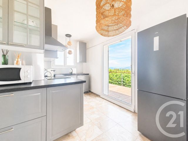 maison à vendre - 7 pièces - 190.0 m2 - FREJUS - 83 - PROVENCE-ALPES-COTE-D-AZUR - Century 21 Sud Habitat