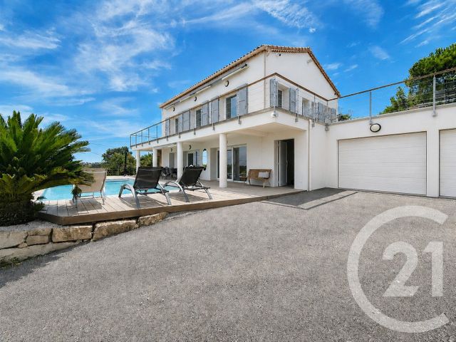 maison à vendre - 7 pièces - 190.0 m2 - FREJUS - 83 - PROVENCE-ALPES-COTE-D-AZUR - Century 21 Sud Habitat