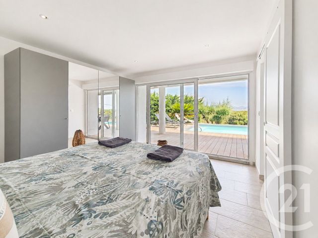 maison à vendre - 7 pièces - 190.0 m2 - FREJUS - 83 - PROVENCE-ALPES-COTE-D-AZUR - Century 21 Sud Habitat