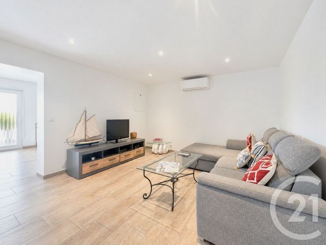 maison à vendre - 7 pièces - 190.0 m2 - FREJUS - 83 - PROVENCE-ALPES-COTE-D-AZUR - Century 21 Sud Habitat