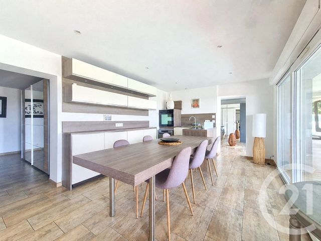maison à vendre - 7 pièces - 190.0 m2 - FREJUS - 83 - PROVENCE-ALPES-COTE-D-AZUR - Century 21 Sud Habitat