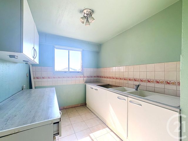 Appartement T2 à vendre - 2 pièces - 47.53 m2 - FREJUS - 83 - PROVENCE-ALPES-COTE-D-AZUR - Century 21 Sud Habitat