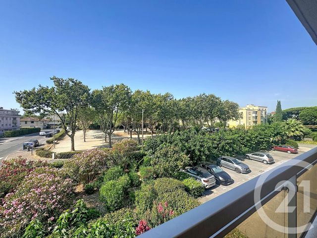 Appartement T2 à vendre - 2 pièces - 47.53 m2 - FREJUS - 83 - PROVENCE-ALPES-COTE-D-AZUR - Century 21 Sud Habitat