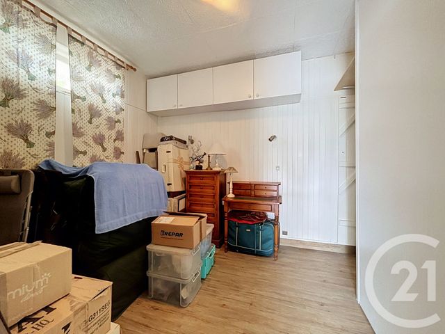Appartement F2 bis à vendre - 4 pièces - 83.13 m2 - FREJUS - 83 - PROVENCE-ALPES-COTE-D-AZUR - Century 21 Sud Habitat