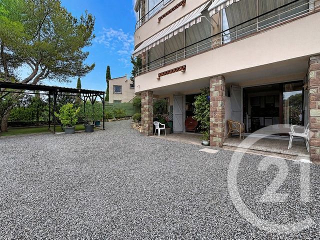 Appartement F2 bis à vendre - 4 pièces - 83.13 m2 - FREJUS - 83 - PROVENCE-ALPES-COTE-D-AZUR - Century 21 Sud Habitat