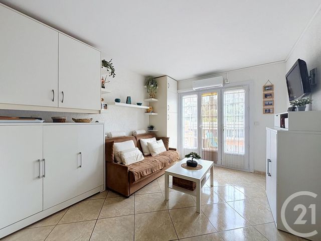 Appartement Studio à vendre - 1 pièce - 22.46 m2 - ST RAPHAEL - 83 - PROVENCE-ALPES-COTE-D-AZUR - Century 21 Sud Habitat
