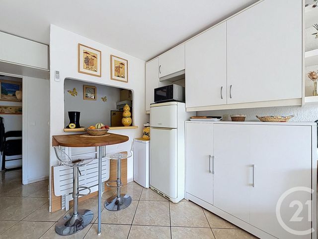 Appartement Studio à vendre - 1 pièce - 22.46 m2 - ST RAPHAEL - 83 - PROVENCE-ALPES-COTE-D-AZUR - Century 21 Sud Habitat