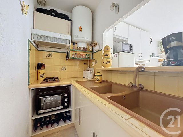 Appartement Studio à vendre - 1 pièce - 22.46 m2 - ST RAPHAEL - 83 - PROVENCE-ALPES-COTE-D-AZUR - Century 21 Sud Habitat