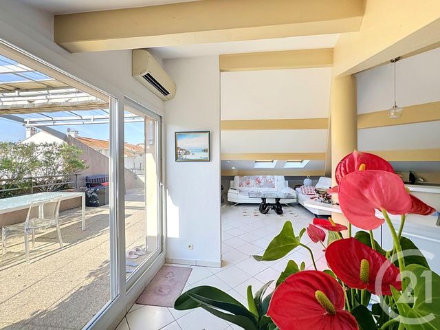 Appartement F4 à vendre - 4 pièces - 107.67 m2 - FREJUS - 83 - PROVENCE-ALPES-COTE-D-AZUR - Century 21 Sud Habitat