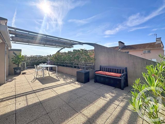 Appartement F4 à vendre - 4 pièces - 107.67 m2 - FREJUS - 83 - PROVENCE-ALPES-COTE-D-AZUR - Century 21 Sud Habitat