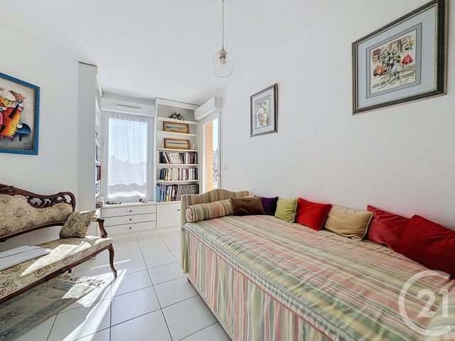 Appartement F4 à vendre - 4 pièces - 107.67 m2 - FREJUS - 83 - PROVENCE-ALPES-COTE-D-AZUR - Century 21 Sud Habitat