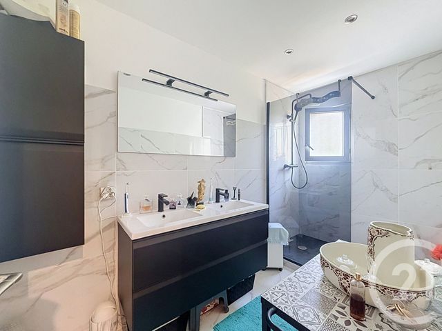 Appartement F3 à vendre - 3 pièces - 64.09 m2 - FREJUS - 83 - PROVENCE-ALPES-COTE-D-AZUR - Century 21 Sud Habitat