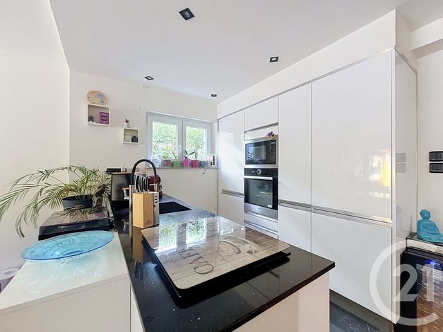Appartement F3 à vendre - 3 pièces - 64.09 m2 - FREJUS - 83 - PROVENCE-ALPES-COTE-D-AZUR - Century 21 Sud Habitat