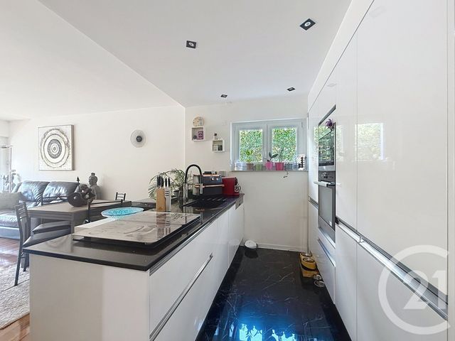 Appartement F3 à vendre - 3 pièces - 64.09 m2 - FREJUS - 83 - PROVENCE-ALPES-COTE-D-AZUR - Century 21 Sud Habitat