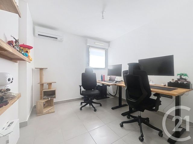 Appartement T3 à vendre - 3 pièces - 70.0 m2 - FREJUS - 83 - PROVENCE-ALPES-COTE-D-AZUR - Century 21 Sud Habitat