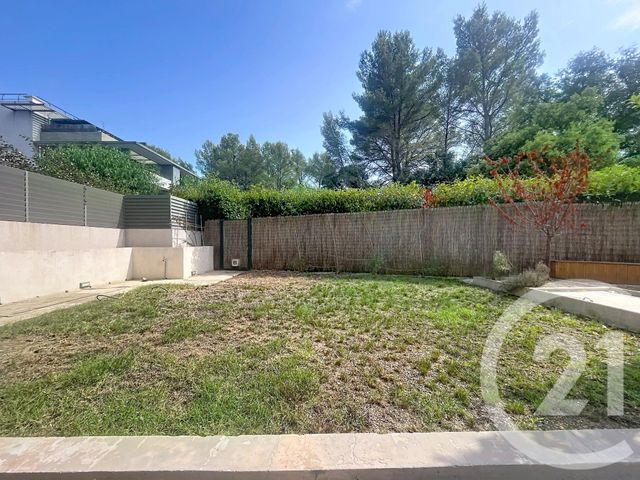 Appartement T3 à vendre - 3 pièces - 70.0 m2 - FREJUS - 83 - PROVENCE-ALPES-COTE-D-AZUR - Century 21 Sud Habitat