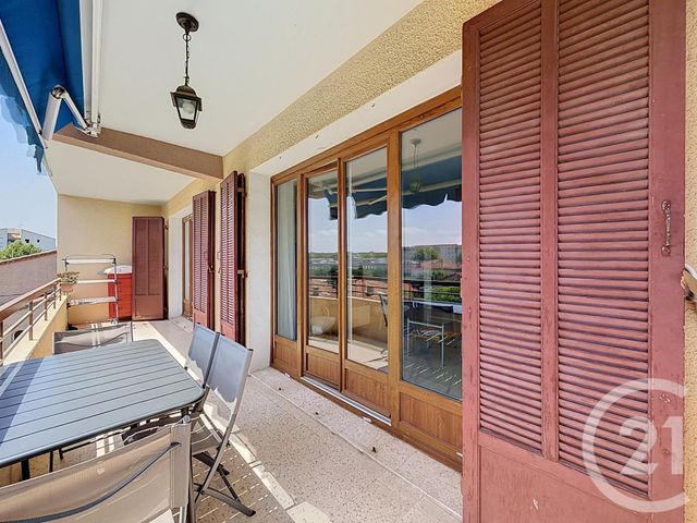 Appartement T3 à vendre - 3 pièces - 62.96 m2 - ST RAPHAEL - 83 - PROVENCE-ALPES-COTE-D-AZUR - Century 21 Sud Habitat