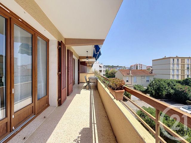 Appartement T3 à vendre - 3 pièces - 62.96 m2 - ST RAPHAEL - 83 - PROVENCE-ALPES-COTE-D-AZUR - Century 21 Sud Habitat