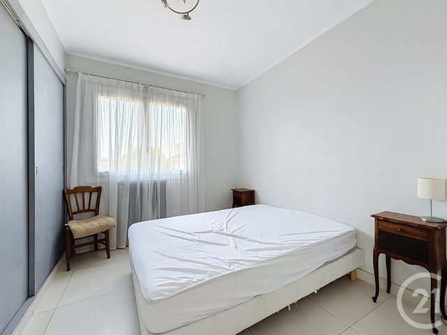 Appartement T3 à vendre - 3 pièces - 62.96 m2 - ST RAPHAEL - 83 - PROVENCE-ALPES-COTE-D-AZUR - Century 21 Sud Habitat