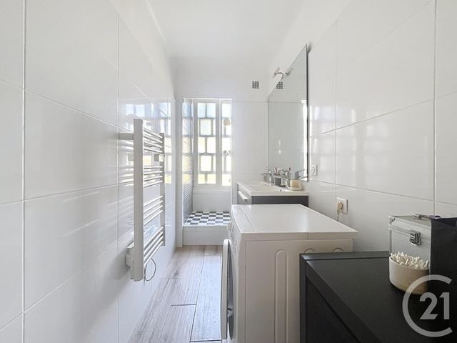 Appartement T4 à vendre - 4 pièces - 73.0 m2 - FREJUS - 83 - PROVENCE-ALPES-COTE-D-AZUR - Century 21 Sud Habitat