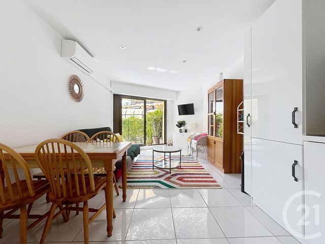 Appartement T2 à vendre - 2 pièces - 38.86 m2 - FREJUS - 83 - PROVENCE-ALPES-COTE-D-AZUR - Century 21 Sud Habitat