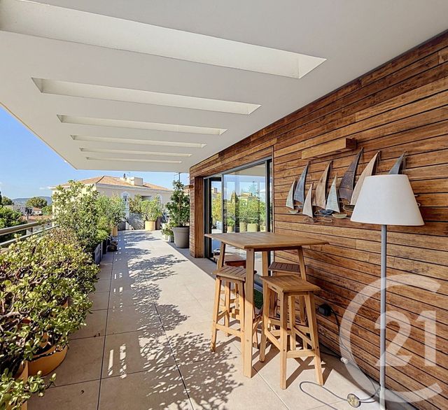 Appartement T4 à vendre - 4 pièces - 89.09 m2 - FREJUS - 83 - PROVENCE-ALPES-COTE-D-AZUR - Century 21 Sud Habitat