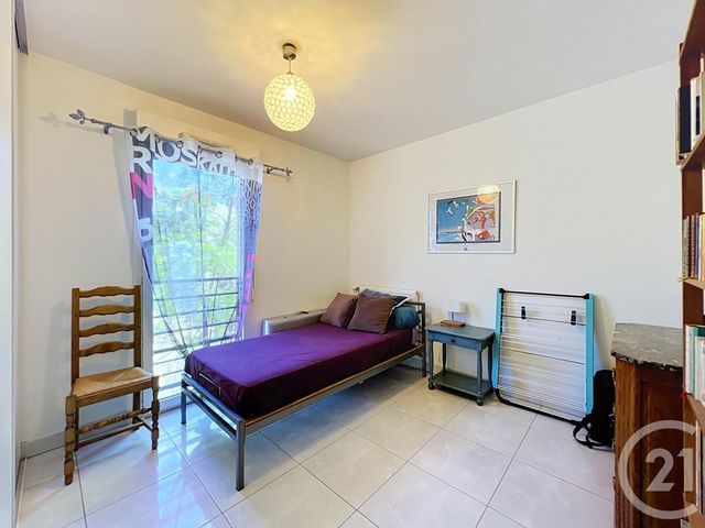 Appartement T3 à vendre - 3 pièces - 78.54 m2 - ST RAPHAEL - 83 - PROVENCE-ALPES-COTE-D-AZUR - Century 21 Sud Habitat