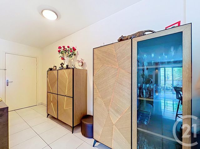 Appartement T3 à vendre - 3 pièces - 78.54 m2 - ST RAPHAEL - 83 - PROVENCE-ALPES-COTE-D-AZUR - Century 21 Sud Habitat