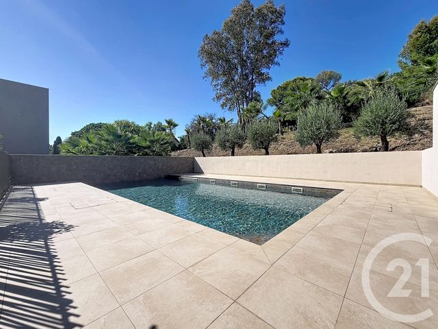 Appartement T4 à vendre - 4 pièces - 88.5 m2 - ST RAPHAEL - 83 - PROVENCE-ALPES-COTE-D-AZUR - Century 21 Sud Habitat
