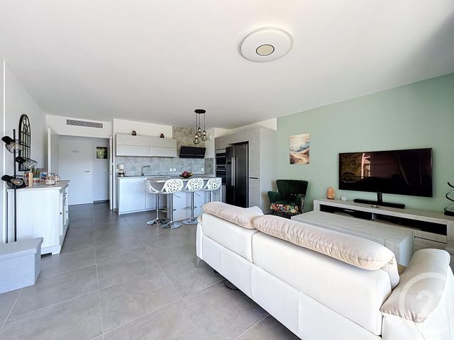 Appartement T4 à vendre - 4 pièces - 88.5 m2 - ST RAPHAEL - 83 - PROVENCE-ALPES-COTE-D-AZUR - Century 21 Sud Habitat