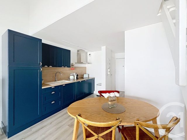 Appartement T2 à vendre - 2 pièces - 38.0 m2 - FREJUS - 83 - PROVENCE-ALPES-COTE-D-AZUR - Century 21 Sud Habitat