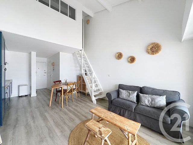 Appartement T2 à vendre - 2 pièces - 38.0 m2 - FREJUS - 83 - PROVENCE-ALPES-COTE-D-AZUR - Century 21 Sud Habitat