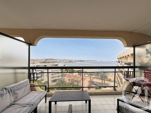 Appartement T2 à vendre - 2 pièces - 38.0 m2 - FREJUS - 83 - PROVENCE-ALPES-COTE-D-AZUR - Century 21 Sud Habitat