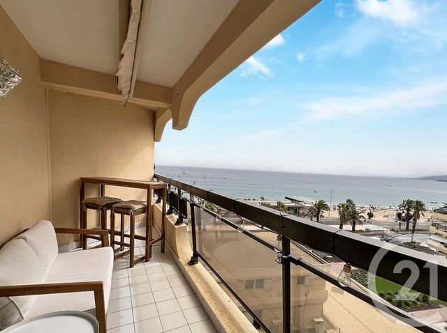 Appartement T2 à vendre - 2 pièces - 38.0 m2 - FREJUS - 83 - PROVENCE-ALPES-COTE-D-AZUR - Century 21 Sud Habitat