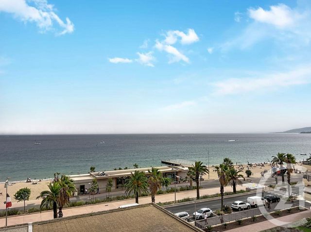 Appartement T2 à vendre - 2 pièces - 38.0 m2 - FREJUS - 83 - PROVENCE-ALPES-COTE-D-AZUR - Century 21 Sud Habitat