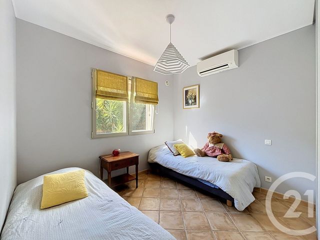 maison à vendre - 7 pièces - 146.42 m2 - FREJUS - 83 - PROVENCE-ALPES-COTE-D-AZUR - Century 21 Sud Habitat