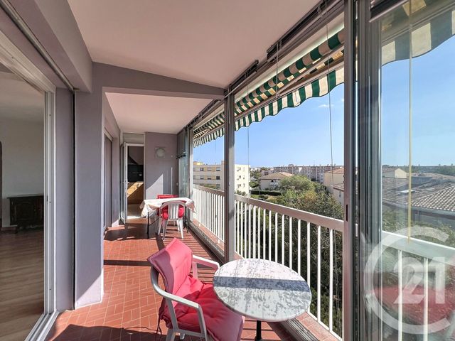 Appartement T4 à vendre - 4 pièces - 93.0 m2 - FREJUS - 83 - PROVENCE-ALPES-COTE-D-AZUR - Century 21 Sud Habitat