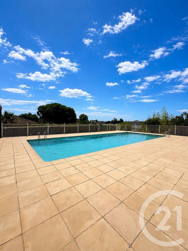 Appartement T2 à vendre - 2 pièces - 47.0 m2 - FREJUS - 83 - PROVENCE-ALPES-COTE-D-AZUR - Century 21 Sud Habitat