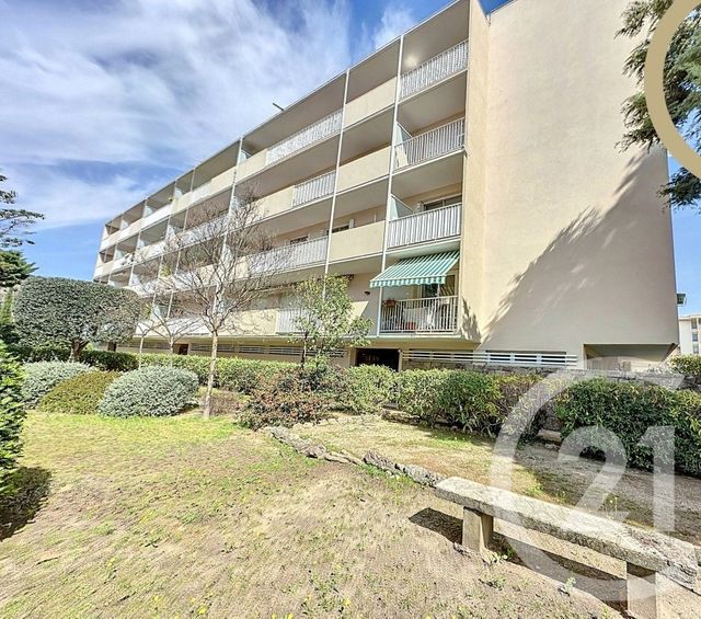 Appartement T3 à vendre - 3 pièces - 56.0 m2 - FREJUS - 83 - PROVENCE-ALPES-COTE-D-AZUR - Century 21 Sud Habitat