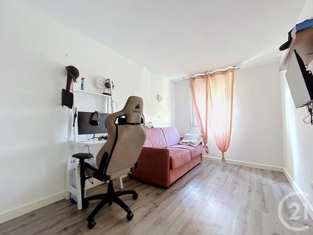 Appartement T4 à vendre - 4 pièces - 87.0 m2 - FREJUS - 83 - PROVENCE-ALPES-COTE-D-AZUR - Century 21 Sud Habitat