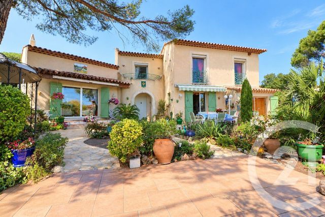 maison à vendre - 7 pièces - 147.0 m2 - FREJUS - 83 - PROVENCE-ALPES-COTE-D-AZUR - Century 21 Sud Habitat