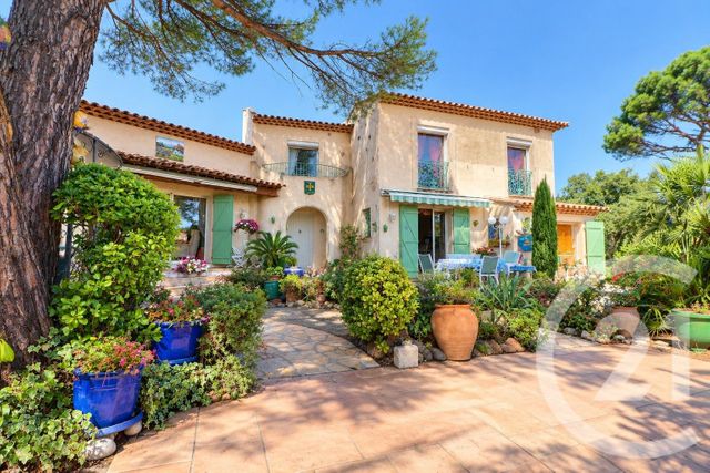 maison à vendre - 7 pièces - 147.0 m2 - FREJUS - 83 - PROVENCE-ALPES-COTE-D-AZUR - Century 21 Sud Habitat