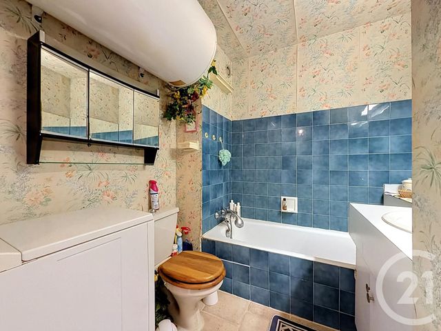 Appartement Studio à vendre - 1 pièce - 31.0 m2 - ST RAPHAEL - 83 - PROVENCE-ALPES-COTE-D-AZUR - Century 21 Sud Habitat