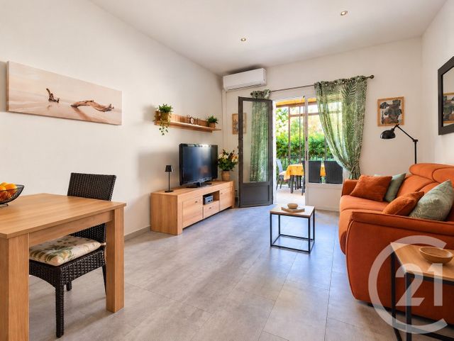Appartement T2 à vendre - 2 pièces - 49.82 m2 - FREJUS - 83 - PROVENCE-ALPES-COTE-D-AZUR - Century 21 Sud Habitat