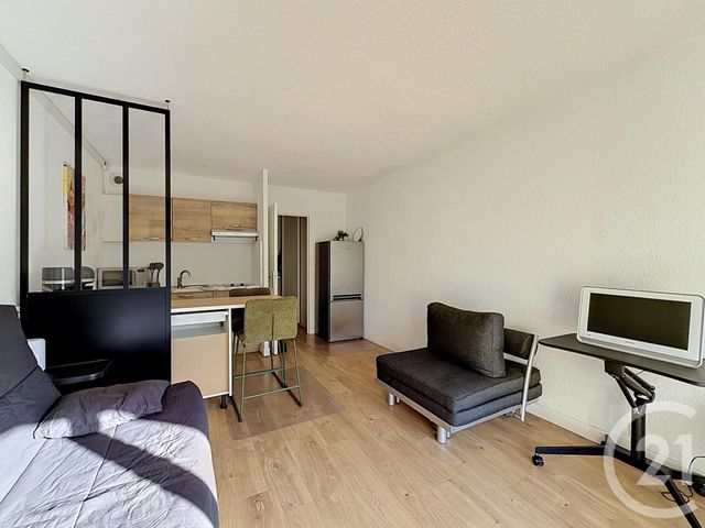 Appartement Studio à vendre - 1 pièce - 27.16 m2 - ST RAPHAEL - 83 - PROVENCE-ALPES-COTE-D-AZUR - Century 21 Sud Habitat