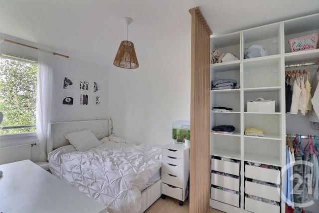 Appartement T3 à vendre - 3 pièces - 56.57 m2 - FREJUS - 83 - PROVENCE-ALPES-COTE-D-AZUR - Century 21 Sud Habitat