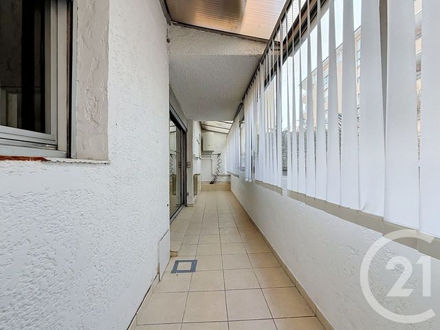 Appartement Studio à vendre - 1 pièce - 31.0 m2 - ST RAPHAEL - 83 - PROVENCE-ALPES-COTE-D-AZUR - Century 21 Sud Habitat