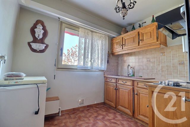 Appartement T2 à vendre - 2 pièces - 47.0 m2 - FREJUS - 83 - PROVENCE-ALPES-COTE-D-AZUR - Century 21 Sud Habitat