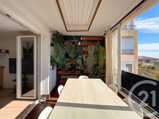 Appartement T2 à vendre - 2 pièces - 25.05 m2 - FREJUS - 83 - PROVENCE-ALPES-COTE-D-AZUR - Century 21 Sud Habitat